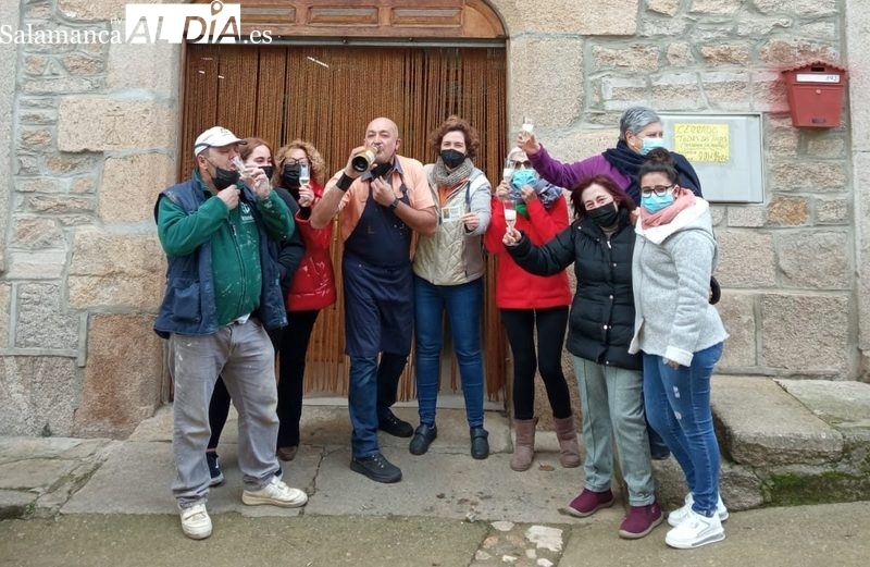 Los vecinos de Hinojosa de Duero resultan agraciados con 1.800.000 euros de la lotería de Navidad